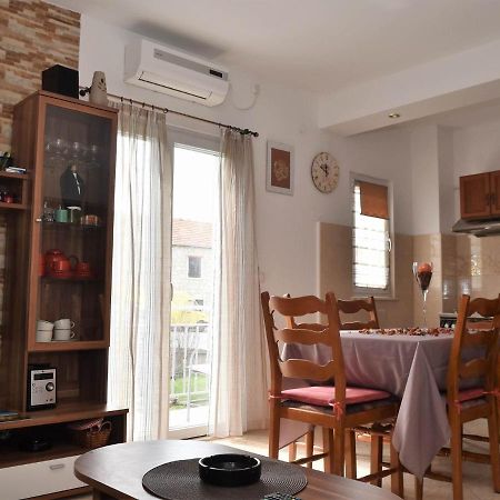Apartment Manigo Supetar Exterior foto
